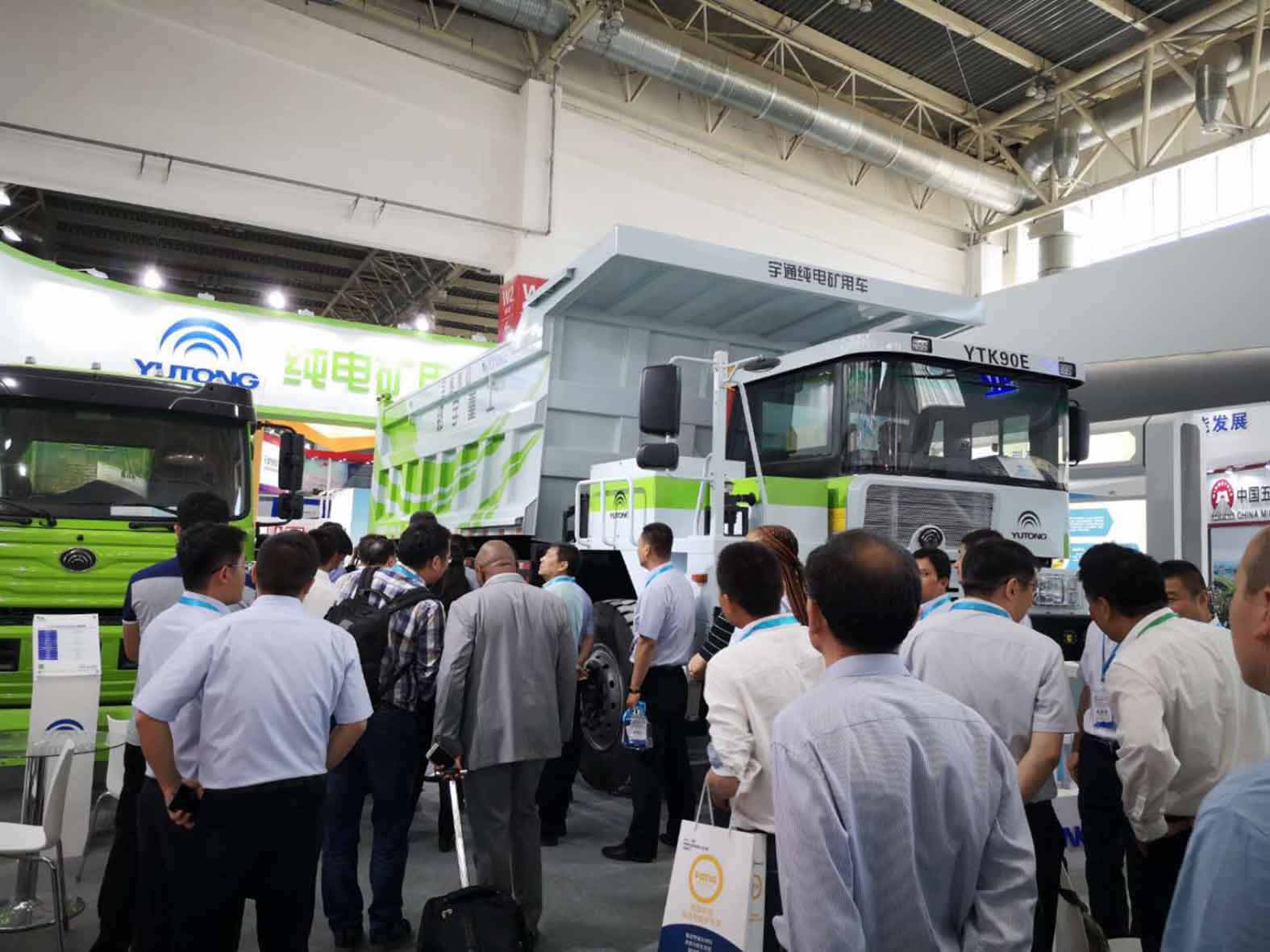 引领未来▲壹定发纯电动矿用车闪耀2019CIME展会